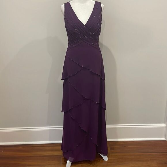 Long V-Neck Chiffon Layered Beaded Formal Dress Size 2 - Picture 1 of 5